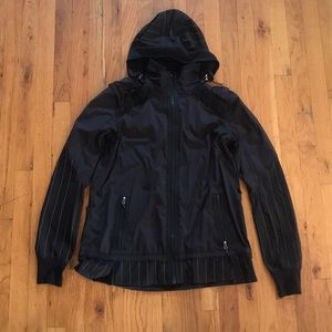 Lululemon black bandit jacket 10 reflective stripe